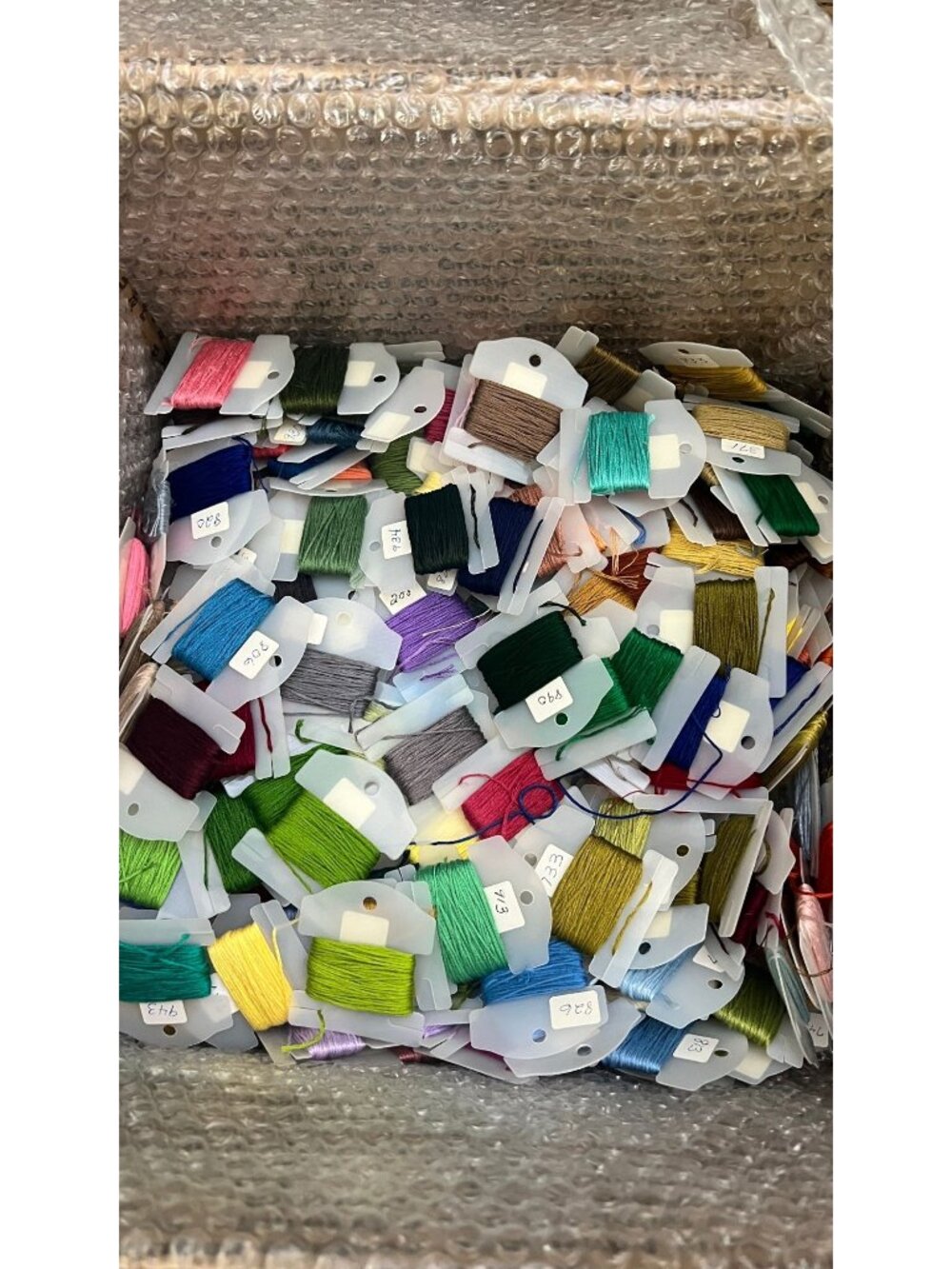 Embroidery Thread Collection Assorted Colors Pre-Wound Cards